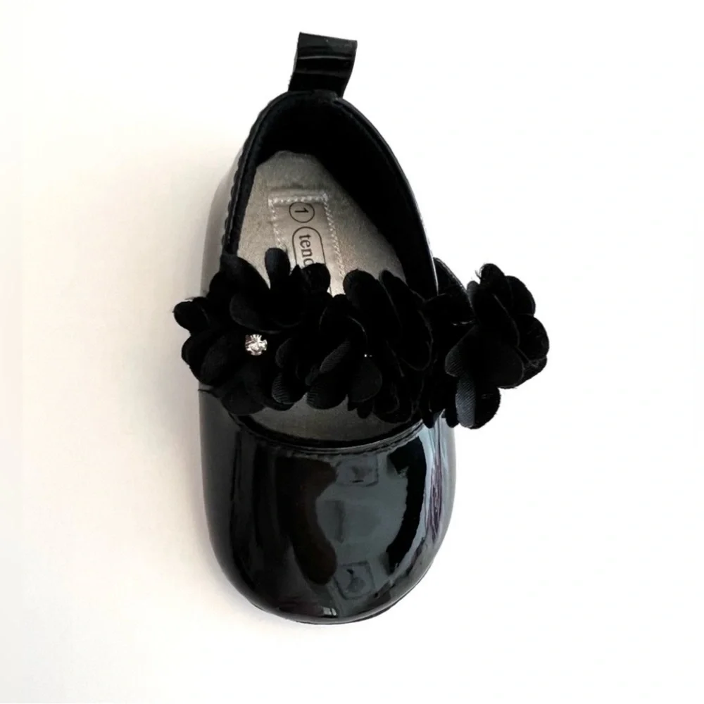 (NWOT) Elegant Baby Girl Black Dress Shoes w/Floral & Rhinestone Details, Size 1